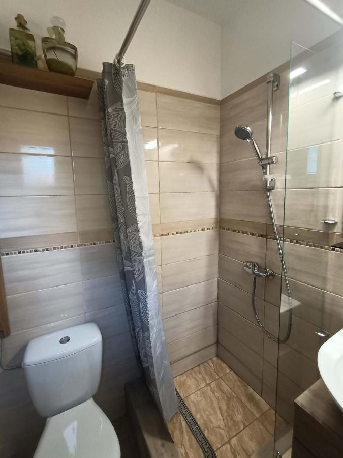 فندق Toelgyfa Vendeghaz بالاتونزيبيد المظهر الخارجي الصورة